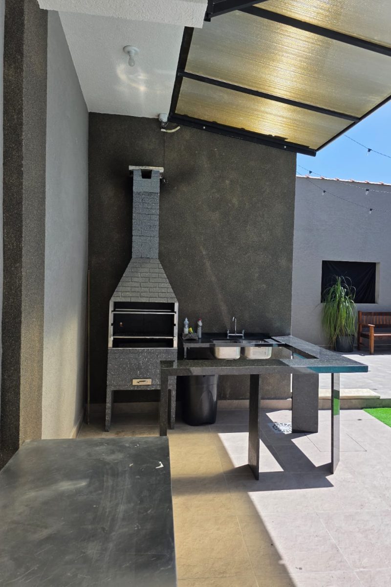 e5372c6a-9254-4b54-9fe4-82e20c19acca